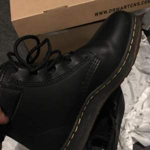 Dr martens37!Used 2 times!i never had martens before and sadly it is not for me:( I can go down with the price LITTLE;)! i keep it in the cupboard like 9month now...as you see i have the box as well! No crack, no scratch!