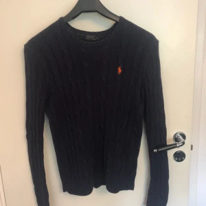 Tröja - Ordinarie pris: 1195