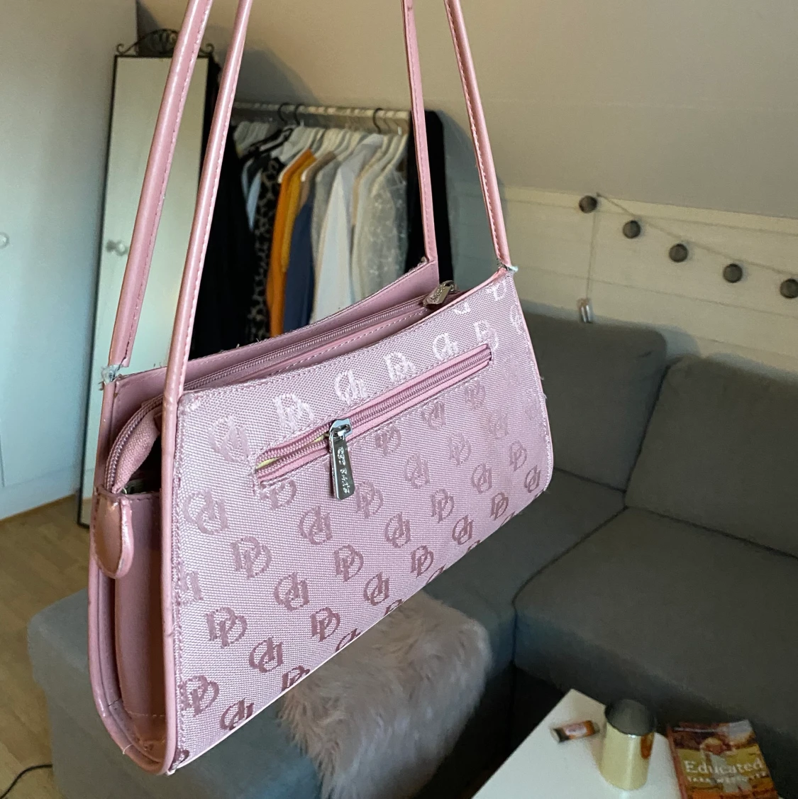 Rosa axelväska - 90