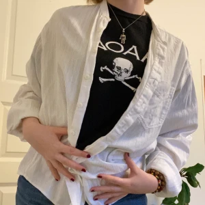 Skjorta - Skitsnygg skjorta från Indiska i storlek L! Så så fin men kommer inte till användning. Köpt här på plick. 90 kr + frakt!