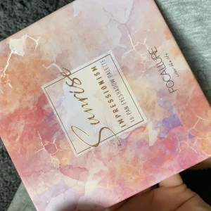 Ögonskuggspalette från Focallure - Ögonskuggspalette från Focallure beauty, ordinarie: 160kr, säljer för 70kr inklusive frakt!