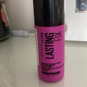 Settingspray  - Helt oanvänd settingspray ifrån maybeline new york 30 + 42 frakt