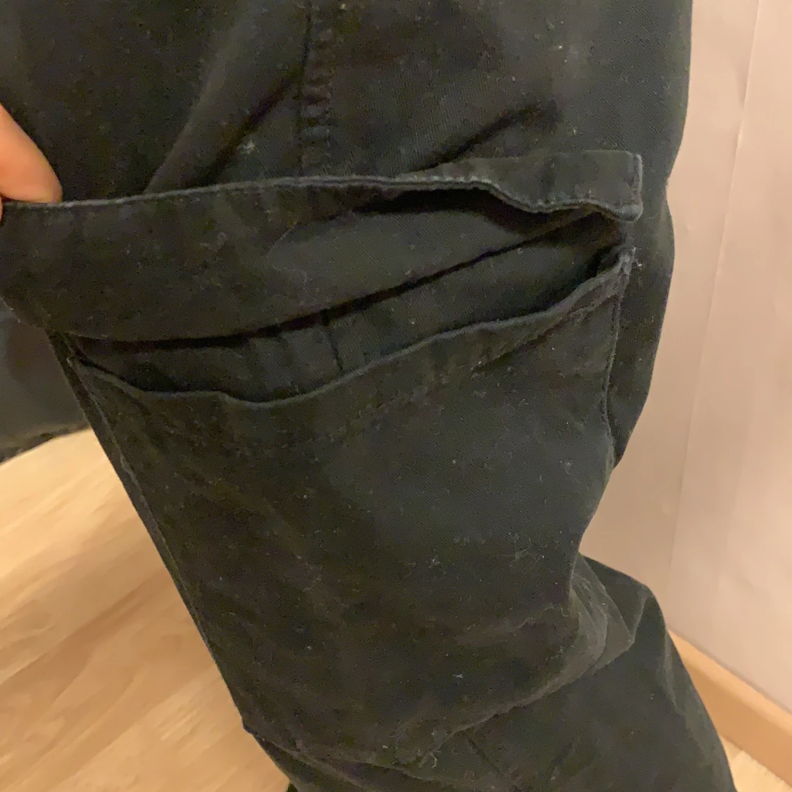 Svarta kargobyxor - 91