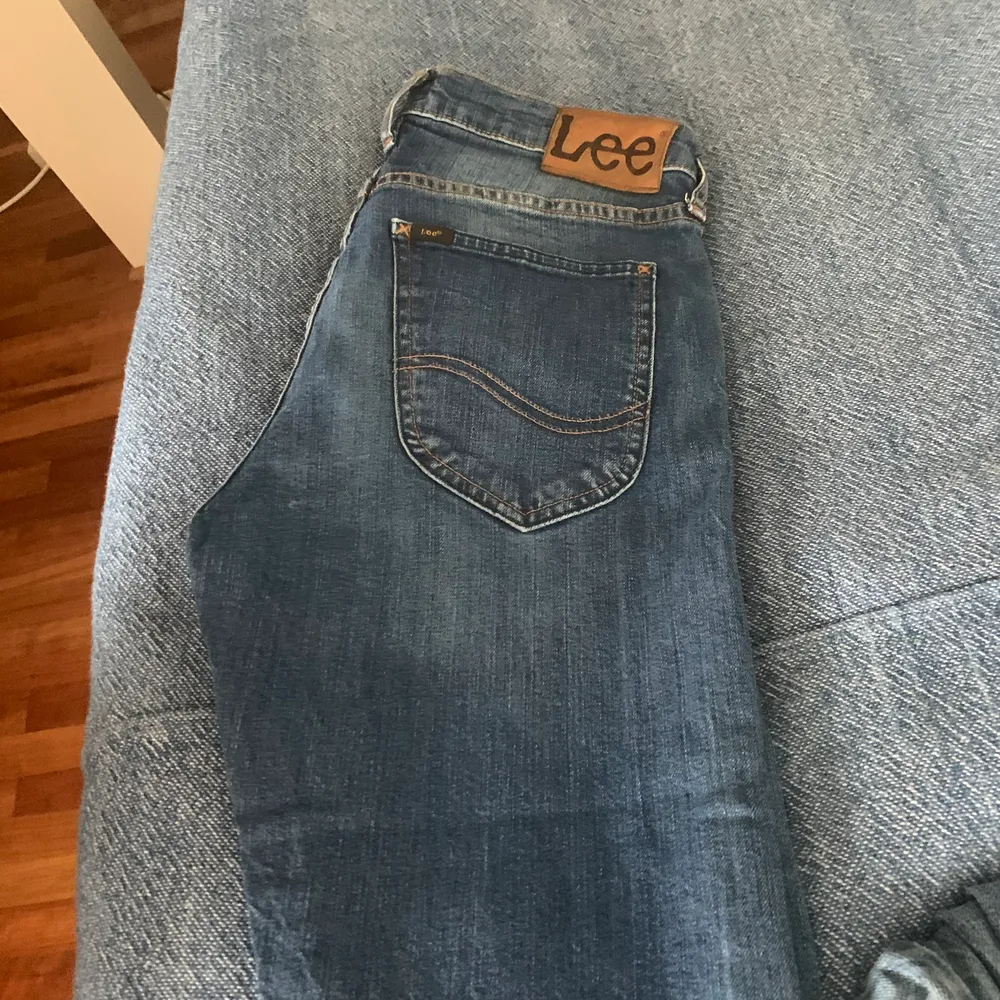 Nästan ny Lee jeans. Jeans & Byxor.