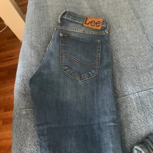 Jeans - Nästan ny Lee jeans