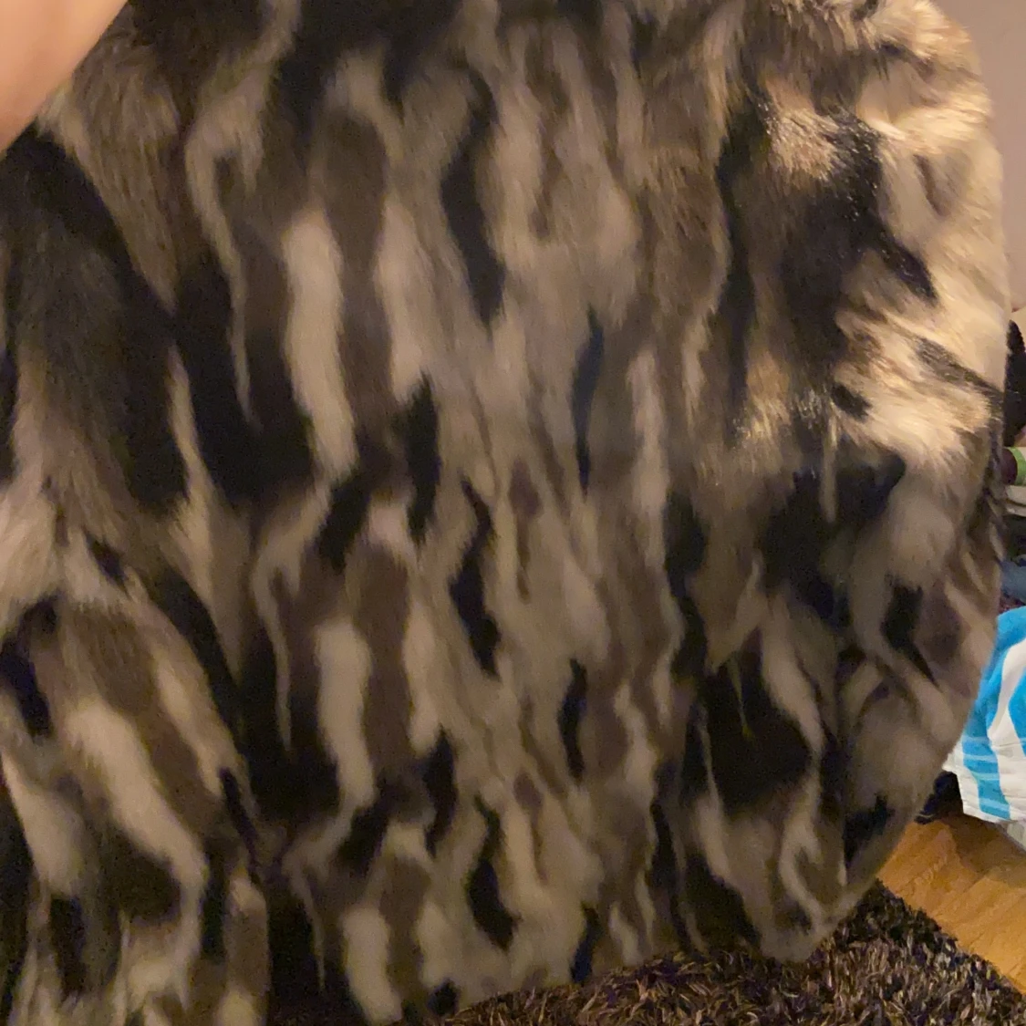 Snygg fuskpälsjacka från Rockandblue Sweden - 91