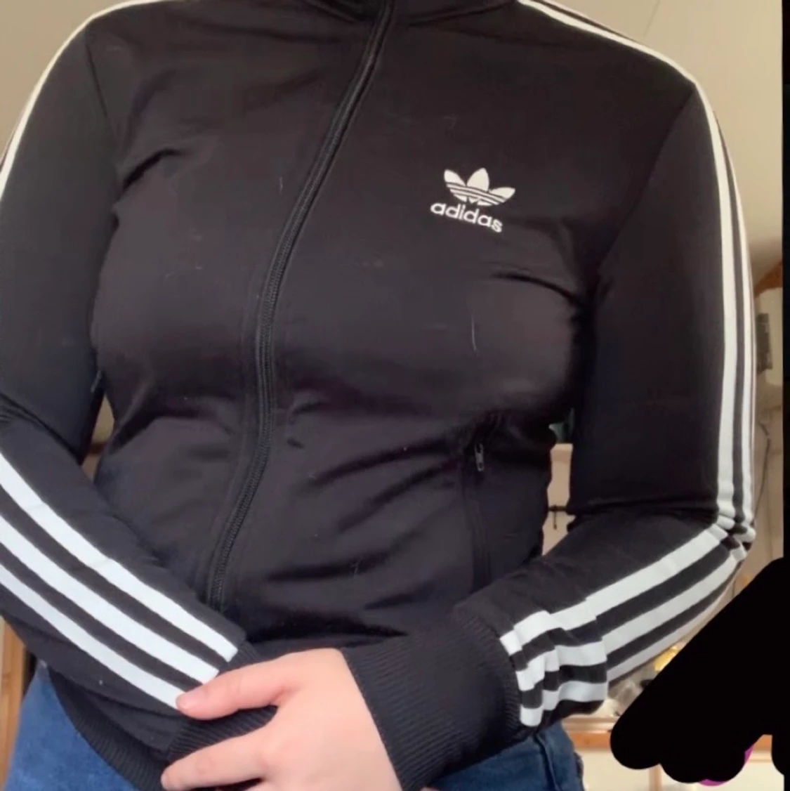Adidaströja