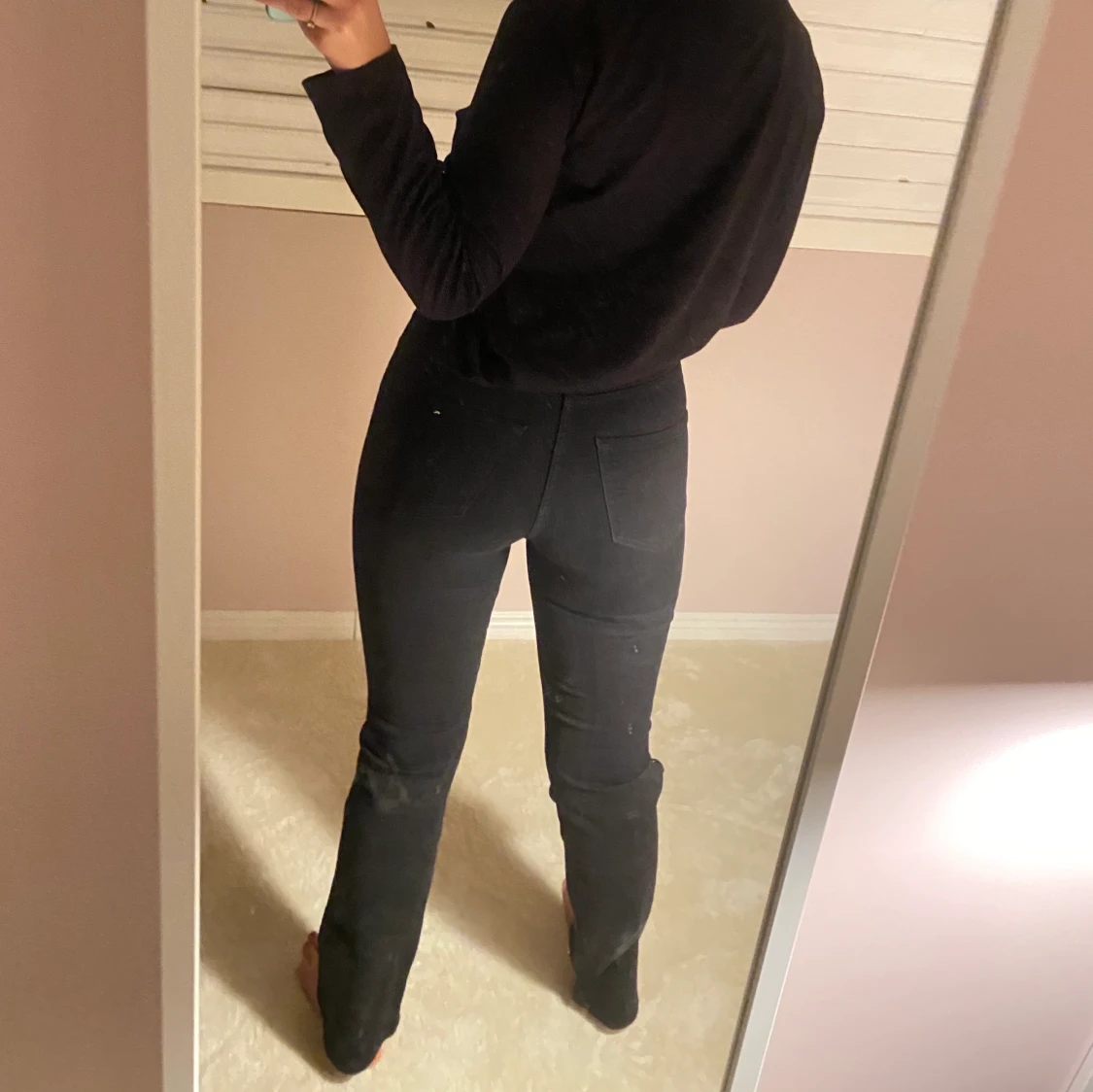 Svarta Bootcut jeans! - 90