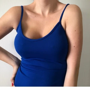 Mörkblå body💙 - Body från nelly.com. Sååååå fin mörkblå färg och knappt använd! 💙💙💙💙💙💙💙