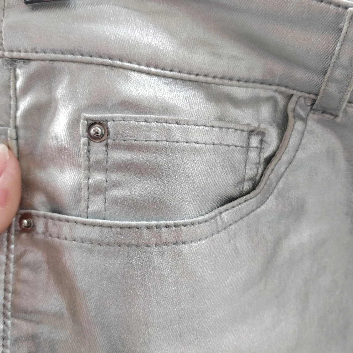 Silverkjol i jeanslikande material  - 90