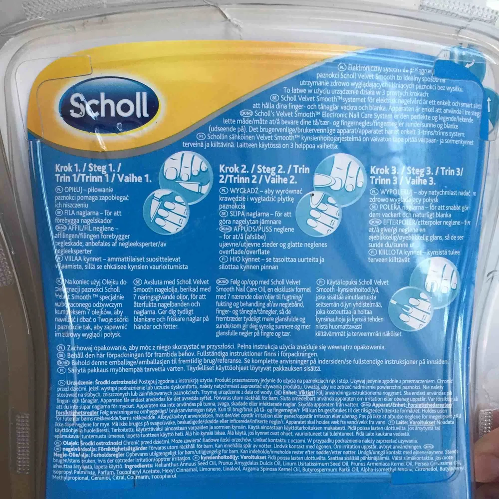 Superfint elektroniskt nagelkit från Scholl. Nypris 299 kr, säljes för 49 kr. Slipa, polera + nagelolja. Liten spricka i plasten men ej öppnad eller testad. 💅🏾. Accessoarer.