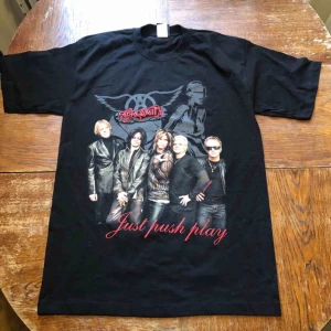  - Large på lappen men stor så mer som xl Hämtas i Uppsala eller skickas mot fraktkostnad 