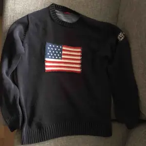 Stickad tröja från Gant inköpt på NK i Göteborg.   Storlek: Small  Kan mötas upp i Göteborgsområdet gratis eller skicka mot betalning.