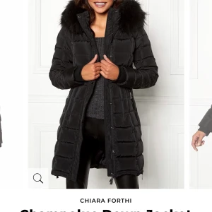 Vinterjacka - Säljer min vinterjacka från förra året. Använd men i bra skick!! Kan skicka mer bilder om de önskas. Ny pris 2000kr