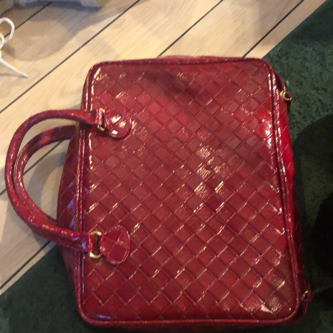 Datorväska i rött läder