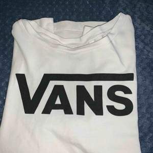 En vans T-shirt köpt från junkyard jättefin skick 🔥