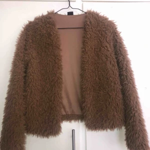  - Mysig jacka från h&m. Använd endast 1 gång. 100 + frakt
