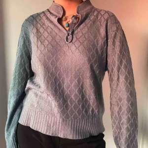  - Oanvänd köpt från beyond retro, knytning vid halsen. I nytt skick