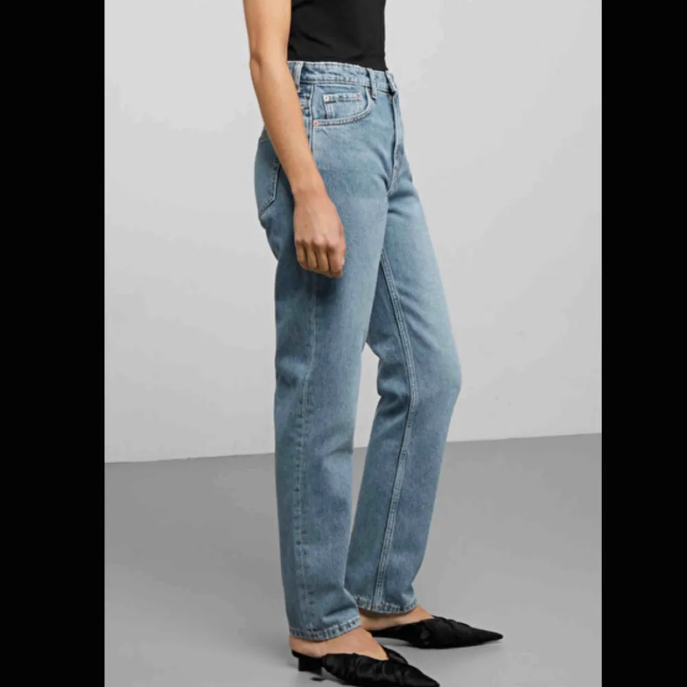 Weekday seattle -  Fick bli bilder från nätet eftersom de är för små. Jeans & Byxor.
