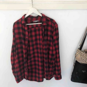  - Oversize skjorta från uniqlo