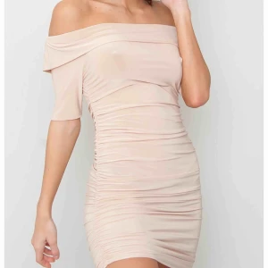  - Stretchig klänning