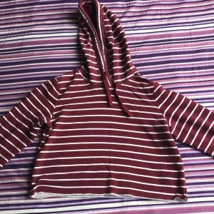 Kofta från hollister - Har bara använt 2 gånger och är i bra skick