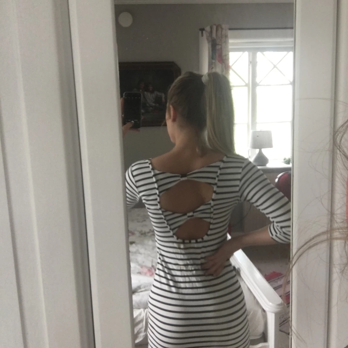 En super skön randig klänning - 90