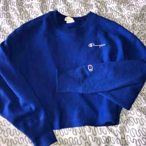  - Tröja från champion som bara använts ett antal gånger! Budgivning avslutas 28/5 kl 15.00  Ledande bud: 340 kr