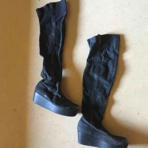  - Supersnygga skor från Vagabond i storlek 39. Köptes för 800kr. Säljer för 100kr + frakt eller mötas upp i Stockholm