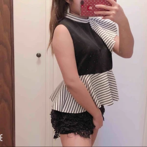  - Toppar utan ärm - använd 1-2 ggr - storlek s 