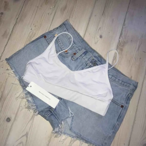  - Chiquelle Swimwear Bikinitop med lappen kvar