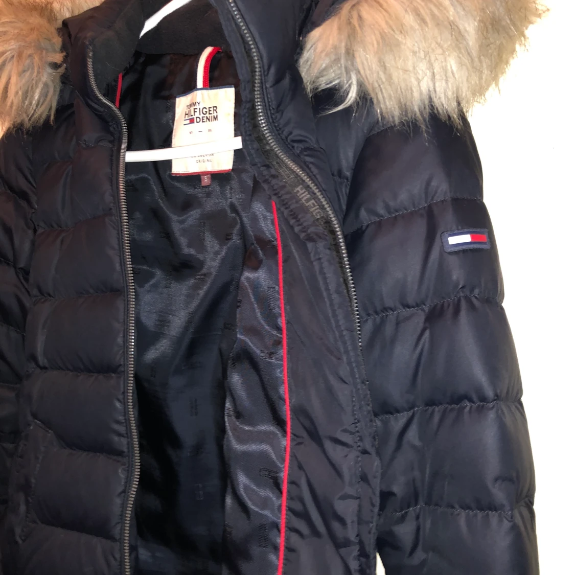 Tommy Hilfiger jacka i storlek S