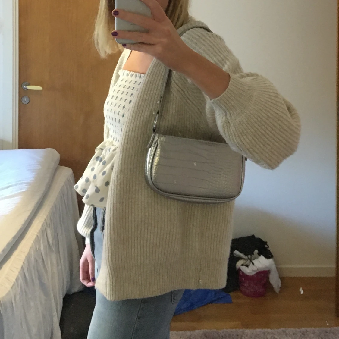 Silvrig väska  - 91