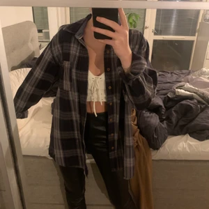 Flanellskjorta - Tjockare skjorta som kan användas som jacka