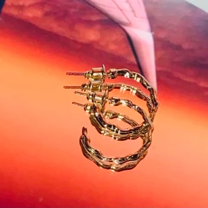 Örhängar  - Inte använt de