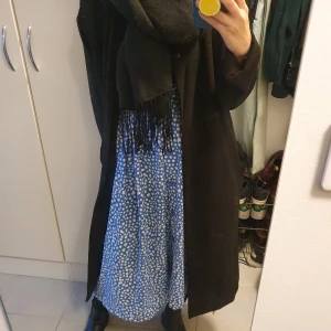 Monki kjol - Kjol från monki. Storlek S. Använt kanske två gånger .