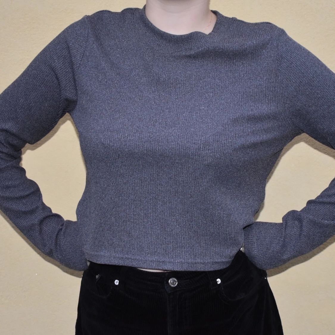 Ribbad grå tröja - 91