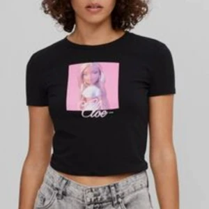 Bratz baby tee - helt oanvänd, tyvärr en storlek för små för mig 