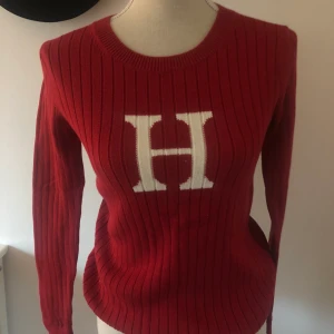 Tommy Hilfiger Tröja/ S/ Women - Bra skick.