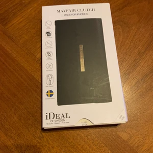 Ideal of Sweden, Mayfair clutch - Mayfair clutch från ideal of sweden. Snöret är tyvärr borta. Använd endast en gång. Passar till iPhone X/XS. 