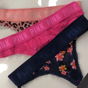 PINK trosor  - Köpte fler i samma modell och dessa har aldrig kommit till användning, därför säljer jag dem! Självklart helt oanvända. 120+frakt, kan bjuda på frakt vid snabb affär