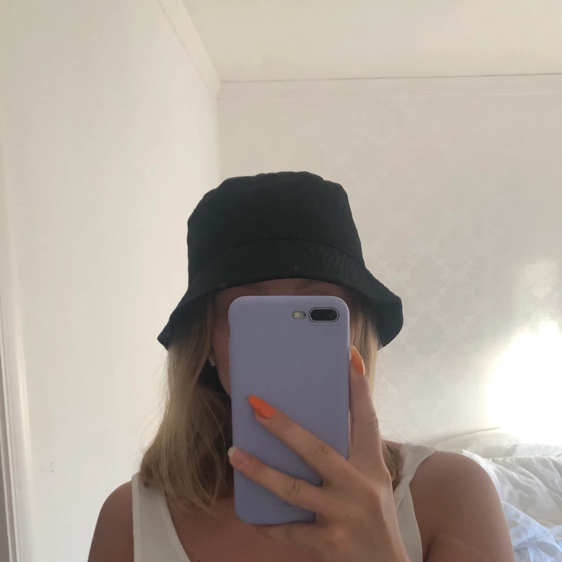 Bucket hats vit/svart - 90