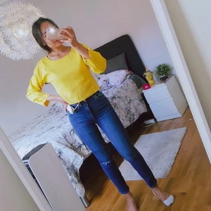 Zoey high waist jeans 34 - Oanvänd jeans. Nytt pris 499kr. Mitt pris 300kr