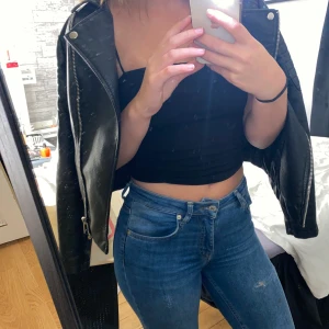 Skinnjacka från Cubus - Super snygg skinnjacka från Cubus, frakt tillkommer🌸