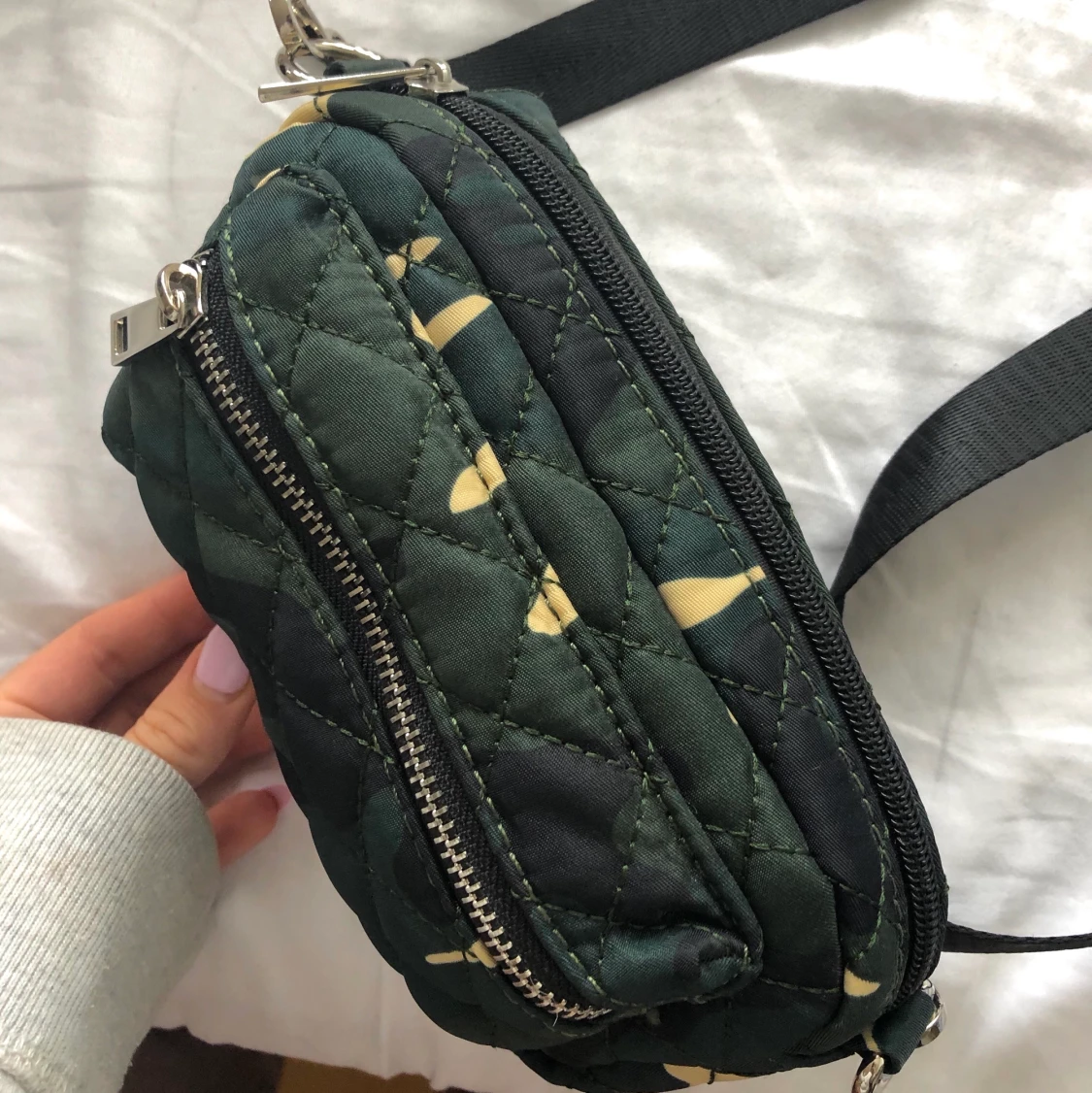 Midjeväska /becknarväska