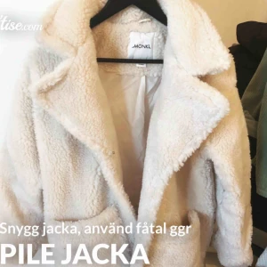  - Storlek xs men passar s. Från monki