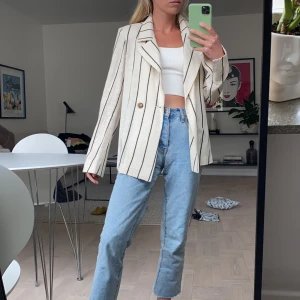 Kavaj  - Frakt tillkommer 63kr