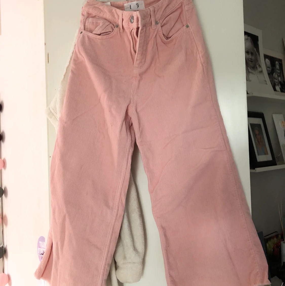 Rosa manchesterbyxor