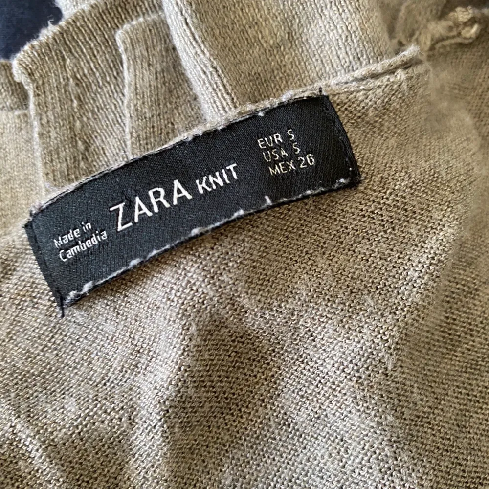 Grey/brown zara jumper, size S, frakt 44kr. Tröjor & Koftor.