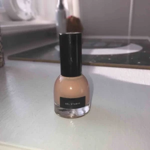  - Superfint nagelack från hm 💜💜